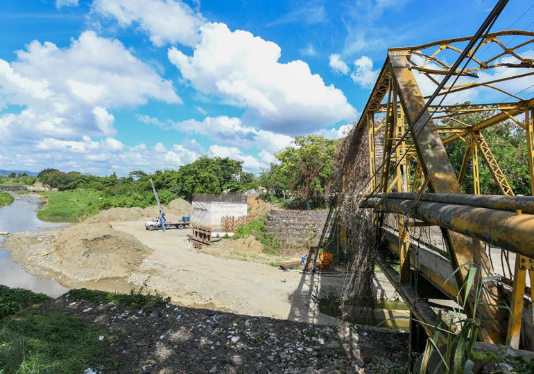 Reparación del viejo puente de Sabaneta estará listo en un mes; anuncian el nuevo será entregado en febrero 2023