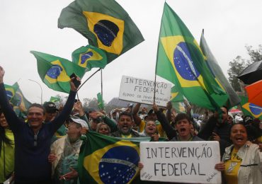 "S.O.S Fuerzas Armadas": miles protestan contra victoria de Lula en Brasil