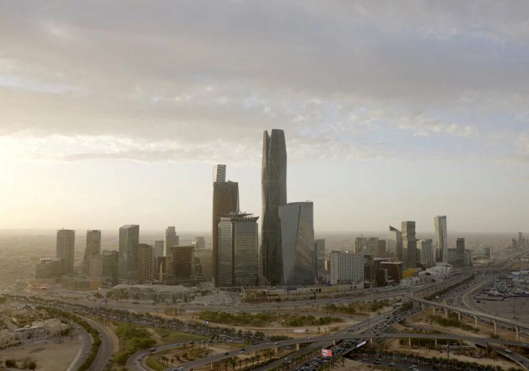 Cumbre en el desierto: expertos del mundo del turismo debaten en Arabia Saudita cómo viajar para crear un futuro mejor