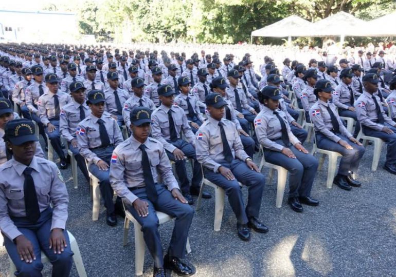 Se hace efectivo reajuste salarial de la Policía Nacional prometido por el gobierno