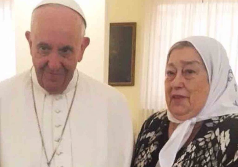 Papa envía condolencias a Madres de Plaza de Mayo por muerte de Bonafini