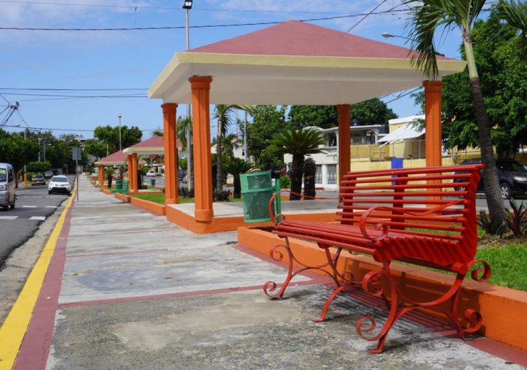 Ayuntamiento de Santo Domingo Este remoza 41 parques para disfrute de miles de familias