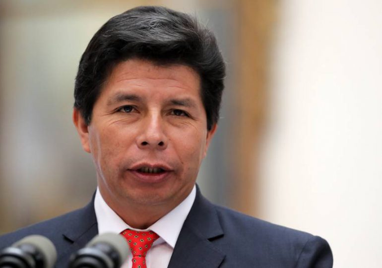 México, Argentina, Colombia y Bolivia respaldan a Castillo tras destitución en Perú