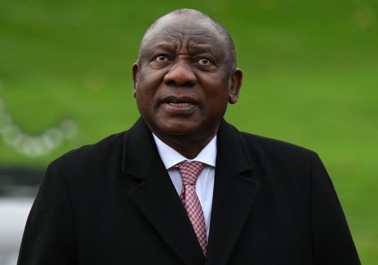 El presidente de Sudáfrica asegura que no dimitirá, pese al escándalo de los billetes