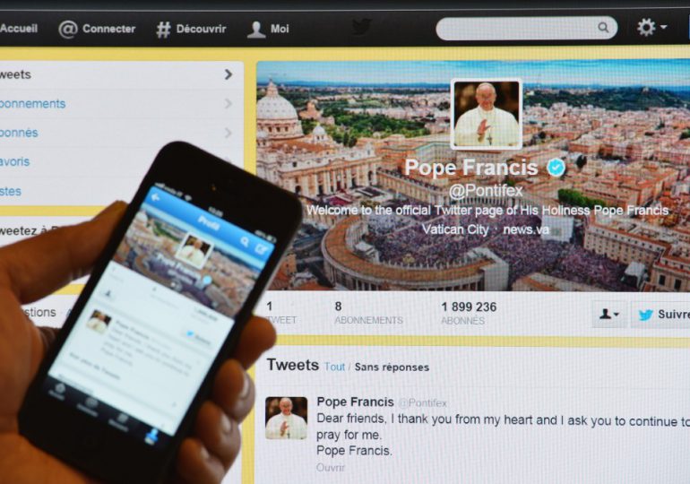 La cuenta de Twitter del papa Francisco cumple 10 años