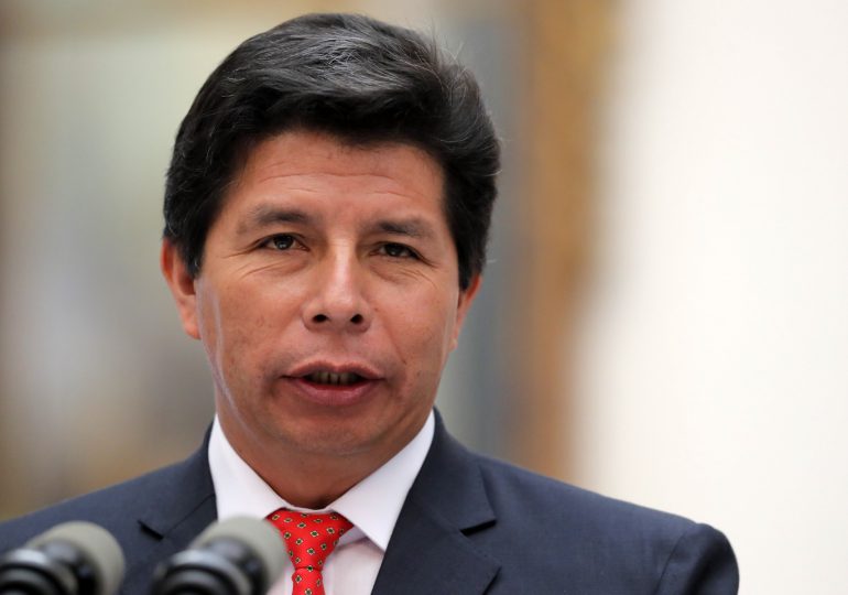"Jamás renunciaré", dice expresidente peruano Pedro Castillo