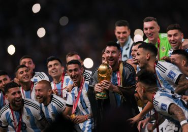 Argentina espera recibir a Messi y sus otros héroes campeones del mundo