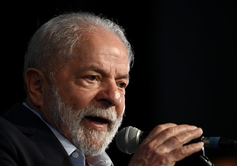 Lula dice que recibe un Brasil en "penuria" al anunciar nuevos ministros