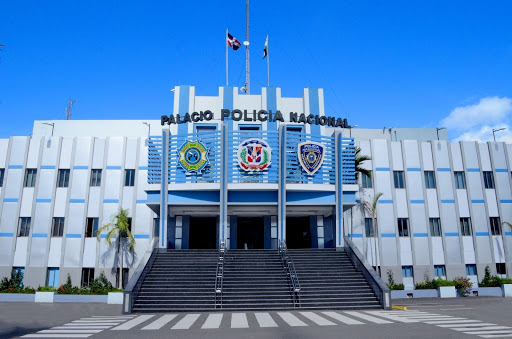 <em>Policía Nacional apresa dos hombres por posesión de distintas sustancias narcóticas</em>