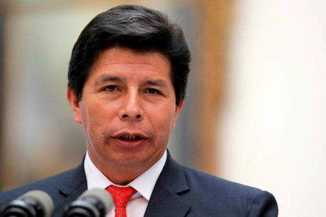 Castillo seguirá detenido en medio de protestas y represión en Perú