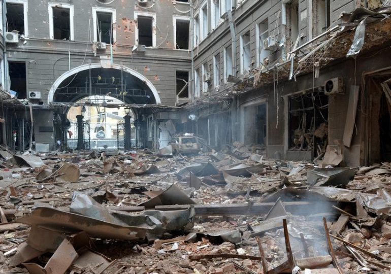 Al menos dos muertos en bombardeos rusos en la región ucraniana de Jersón