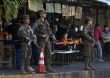 El Salvador prevé militarizar otras zonas del país y aumenta la captura de pandilleros