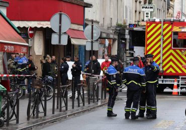 Detenido por tiroteo que dejó tres muertos en París dice haber actuado por racismo