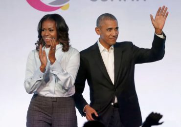Barack Obama ubica el libro de Michelle Obama entre sus favoritos de 2022: "Soy un poco parcial"