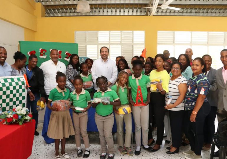 INEFI entrega utilería deportiva a varios planteles escolares de San Pedro de Macorís