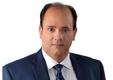 Ricardo Espaillat renuncia al PRSC