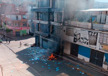 Incendian una Fiscalía en Perú tras la liberación de los presuntos asesinos de un joven