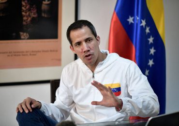 Oposición de Venezuela elimina "gobierno interino" de Guaidó, reconocido por EE.UU.