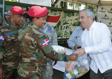 INESPRE lleva al MIDE Feria de Alimentos a bajo costo para militares