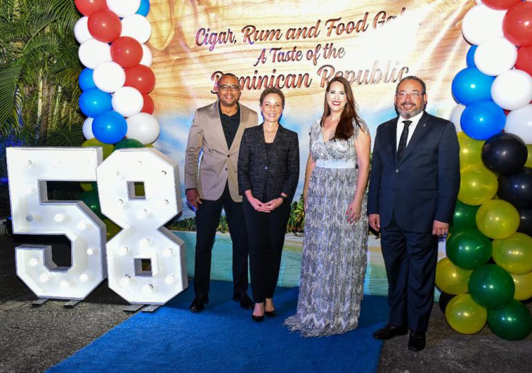 Embajada RD en Jamaica cierra 2022 celebrando 58 aniversario de relaciones diplomáticas con gran Gala de Tabaco y Ron