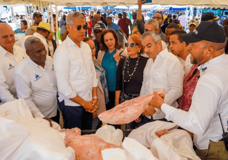 Más de 13 mil personas se beneficiaron de Gran Feria Navidad del Cambio con el Inespre en Santiago