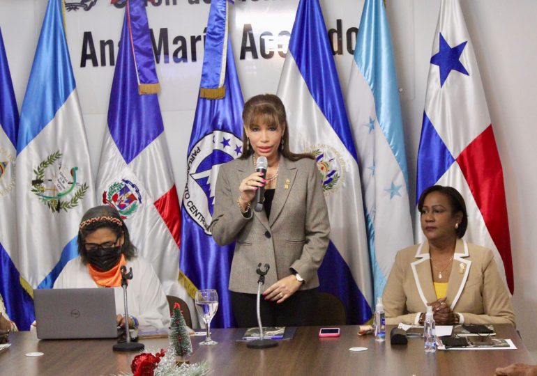 Abogan por la eliminación de la violencia que se ejerce desde los partidos contra las mujeres