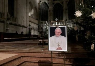 El expapa Benedicto XVI, en estado grave pero "estable" y "lúcido"