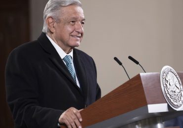 López Obrador acusa "campaña de desprestigio" contra Trump con fines electorales