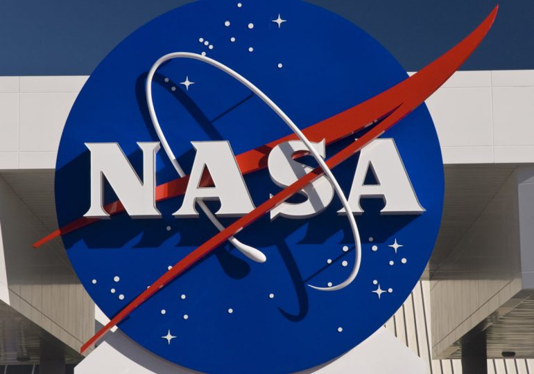 La NASA quiere vencer a China en la carrera lunar