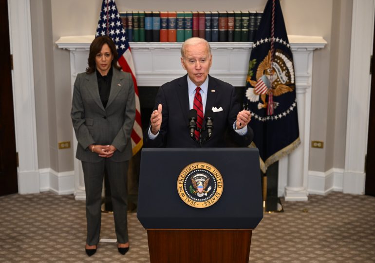 "No vengan a la frontera" sin haber iniciado un proceso legal, dice Biden a migrantes