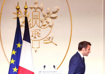 Juzgan en Francia a 13 ultraderechistas por querer atentar contra Macron