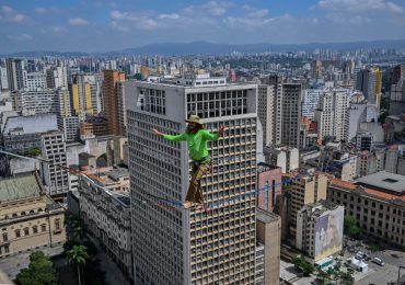 Una "caminata de placer" suspendido entre las torres de Sao Paulo
