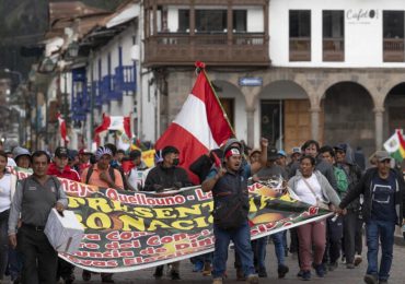 Turismo en Perú pierde más de USD 6,2 millones diarios por crisis política desde 2022