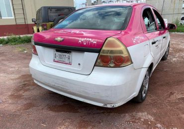Taxista enfurecido amenaza con secuestrar a otro conductor durante un discusión vial en México