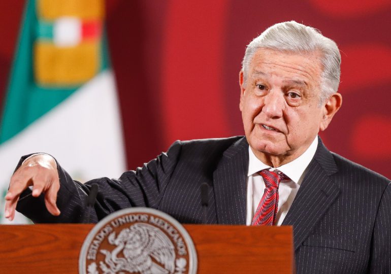 Presidente mexicano espera que juicio a exsecretario aclare papel de agencias de EEUU