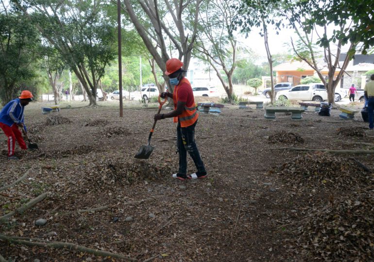 Alcaldía Santiago inicia construcción de un nuevo parque en Villa María