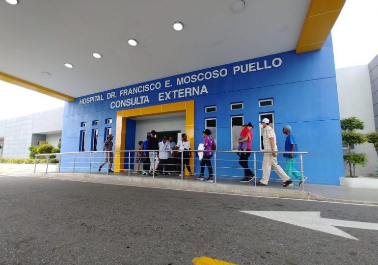 Moscoso Puello asiste más de 337 mil pacientes en consultas y emergencias