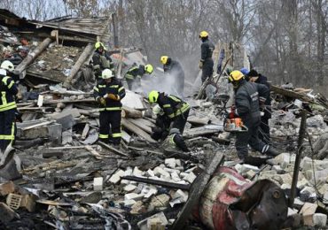 Kiev sufre nuevos bombardeos tras ataques rusos de Año Nuevo