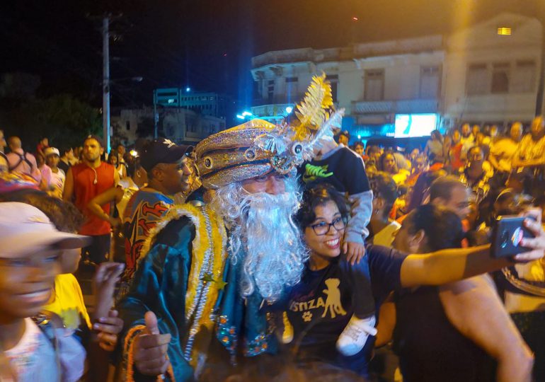 Alcaldía del Distrito Nacional realiza su tradicional desfile de los Santos Reyes Magos