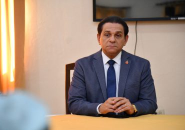 Ministro de Salud dispone reforzar plan estratégico contra malaria en San Juan