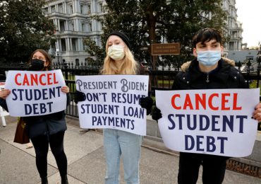Deuda estudiantil: reto pendiente y amenaza para la estabilidad financiera en EE.UU.