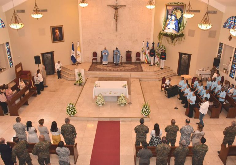 Militares veneran en su Día a la Virgen de La Altagracia con emotiva misa en el MIDE