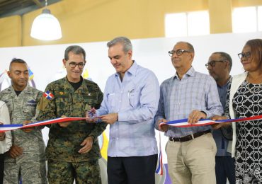 Presidente Abinader inaugura dos centros educativos y un CAIPI en provincia Santo Domingo