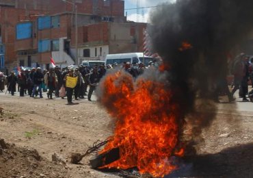 Doce muertos en Perú tras choques entre manifestantes antigubernamentales y fuerzas del orden
