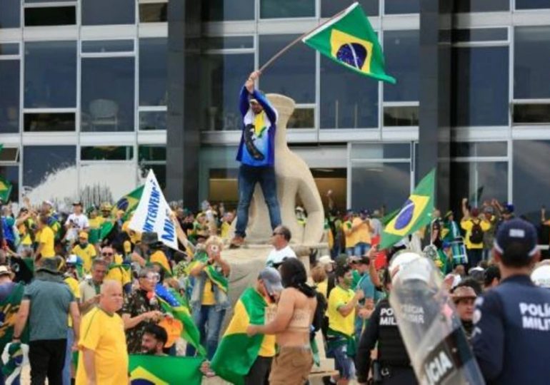 Gobierno recupera sedes del poder en Brasil tras invasión bolsonarista