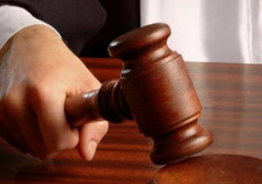 Tribunal de Higüey impone prisión preventiva a dos hombres que agredieron agentes de la DIGESETT