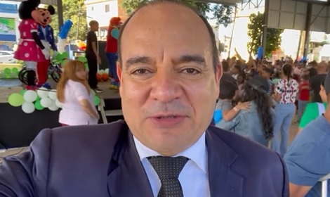 VIDEO | Surun Hernández realiza donaciones de juguetes educativos a cientos de niños en SDE