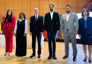 MESCYT lanza convocatoria para otorgar más 2 mil becas internacionales a jóvenes dominicanos