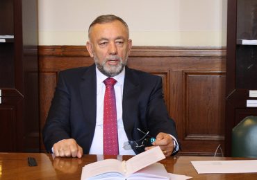 Diputado serbio dimite por haber mirado porno en el parlamento