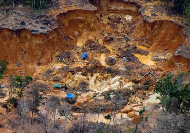 Mineros huyen desesperados de tierras yanomamis ante operación del Gobierno de Lula
